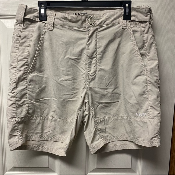 Huk Fishing Shorts Men’s size XL - Picture 1 of 8
